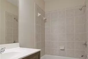 2665 Rivers Edge Dr NE, Atlanta, GA 30324 - Photo 15