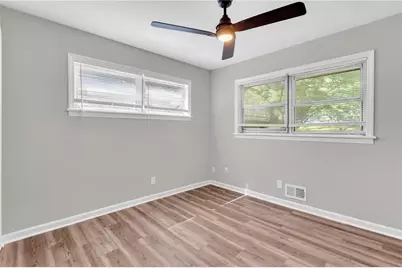 4139 Janice Drive, College Park, GA 30337 - Photo 13