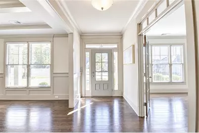 620 Hunters Grove Ct, Sugar Hill, GA 30518 - Photo 5