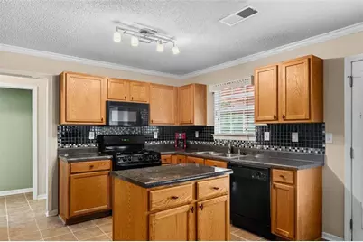 1835 Winding Crossing Trail, Fairburn, GA 30213 - Photo 5