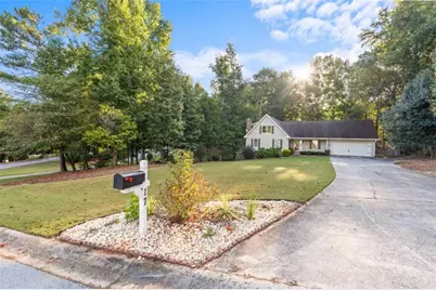 17 Mountain Oaks Drive, Carrollton, GA 30116 - Photo 5
