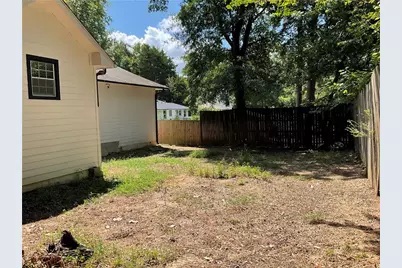 2992 Villa Esta Drive, Atlanta, GA 30341 - Photo 5