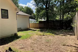 2992 Villa Esta Dr, Atlanta, GA 30341 - Photo 5