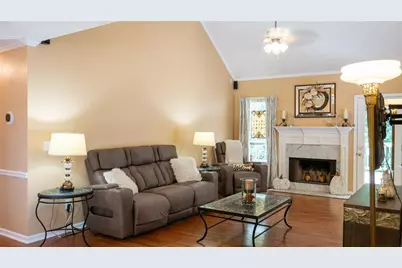 3257 Camens Way, Buford, GA 30519 - Photo 3