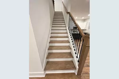 5611 Pine Street, Flowery Branch, GA 30542 - Photo 5