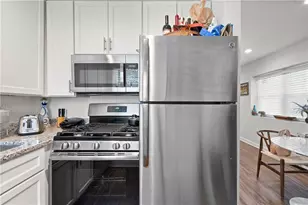 880 St Charles Ave NE, Atlanta, GA 30306 - Photo 9