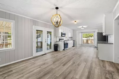 313 Glen Iris Drive, Monroe, GA 30655 - Photo 5
