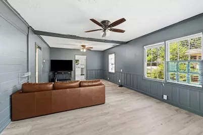 313 Glen Iris Drive, Monroe, GA 30655 - Photo 7