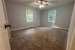 3211 Country Ln, Gainesville, GA 30506 - Photo 11