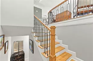 3334 Peachtree Rd NE, Atlanta, GA 30326 - Photo 31