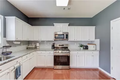 6145 Barker Landing, Sugar Hill, GA 30518 - Photo 15