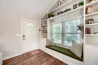 1835 Woodland Hills Avenue NW, Atlanta, GA 30318 - Photo 5