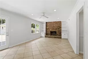 3662 Sweet Briar Ln SE, Conyers, GA 30094 - Photo 3