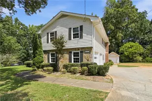 3662 Sweet Briar Ln SE, Conyers, GA 30094 - Photo 7