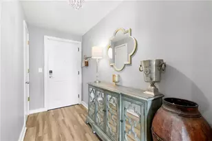 3338 Peachtree Rd NE, Atlanta, GA 30326 - Photo 3