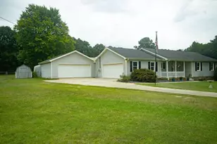 162 Price Dr W, Locust Grove, GA 30248 - Photo 7