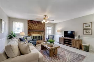 2926 Elizabeth Ln, Snellville, GA 30078 - Photo 5