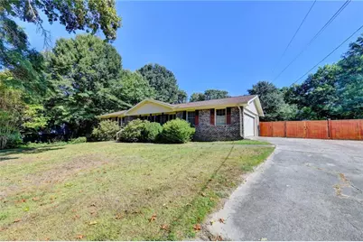 2926 Elizabeth Lane, Snellville, GA 30078 - Photo 3