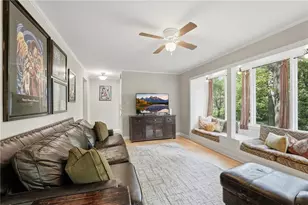 872 E Morningside Dr, Lawrenceville, GA 30043 - Photo 11