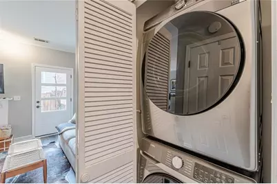 656 Park Village Drive NE, Atlanta, GA 30306 - Photo 15