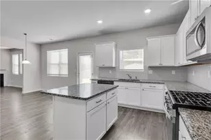 3152 Hawthorn Farm Blvd, Loganville, GA 30052 - Photo 19