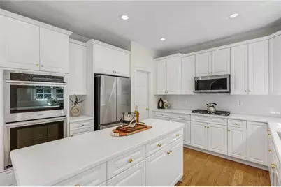 1128 Promontory Drive, Marietta, GA 30062 - Photo 3