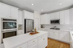 1128 Promontory Dr, Marietta, GA 30062 - Photo 3
