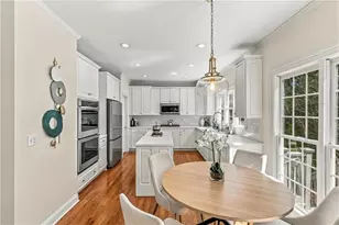 1128 Promontory Dr, Marietta, GA 30062 - Photo 11