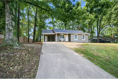 215 Henry Street, Braselton, GA 30517 - Photo 1