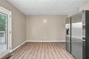 215 Henry St, Braselton, GA 30517 - Photo 7
