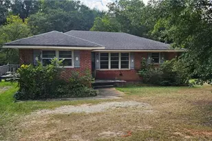 333 Henderson St, Jackson, GA 30233 - Photo 1