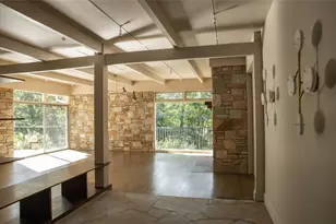 627 Old Ivy Rd NE, Atlanta, GA 30342 - Photo 3