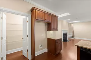 240 Somerset Cir, Woodstock, GA 30189 - Photo 41