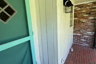 304 Colewood Way NW, Sandy Springs, GA 30328 - Photo 3