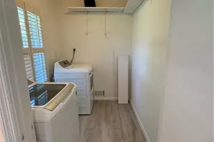 304 Colewood Way NW, Sandy Springs, GA 30328 - Photo 15