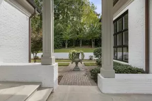 997 Davis Dr, Atlanta, GA 30327 - Photo 77