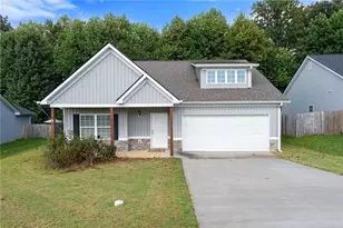 314 Highland Pointe Dr, Alto, GA 30510 - Photo 1
