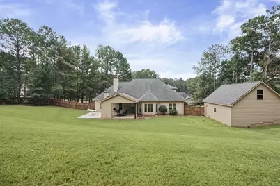 32 Meadow View Glen, Newnan, GA 30265 - Photo 35