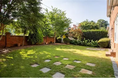 2148 Village Point NE, Atlanta, GA 30319 - Photo 31