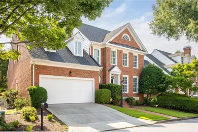 2148 Village Point NE, Atlanta, GA 30319 - Photo 3