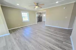 305 Kingtown St, McCaysville, GA 30555 - Photo 3