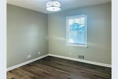 637 Rae Drive, Lawrenceville, GA 30044 - Photo 17