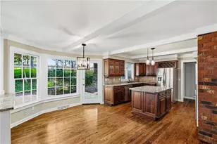 5309 W Bank Dr, Marietta, GA 30068 - Photo 9