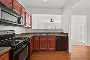 1951 Durwood Ln, Duluth, GA 30096 - Photo 7
