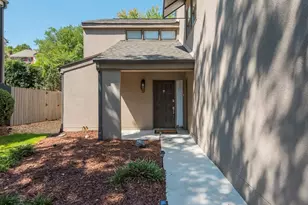 2914 Lenox Rd NE, Atlanta, GA 30324 - Photo 3