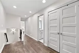 9875 La View Cir, Roswell, GA 30075 - Photo 23