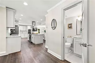 9875 La View Cir, Roswell, GA 30075 - Photo 21