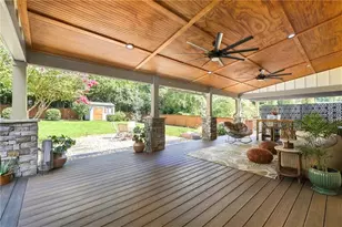 9875 La View Cir, Roswell, GA 30075 - Photo 5