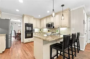 2569 Chimney Springs Dr, Marietta, GA 30062 - Photo 17