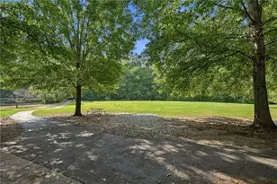 2569 Chimney Springs Dr, Marietta, GA 30062 - Photo 47